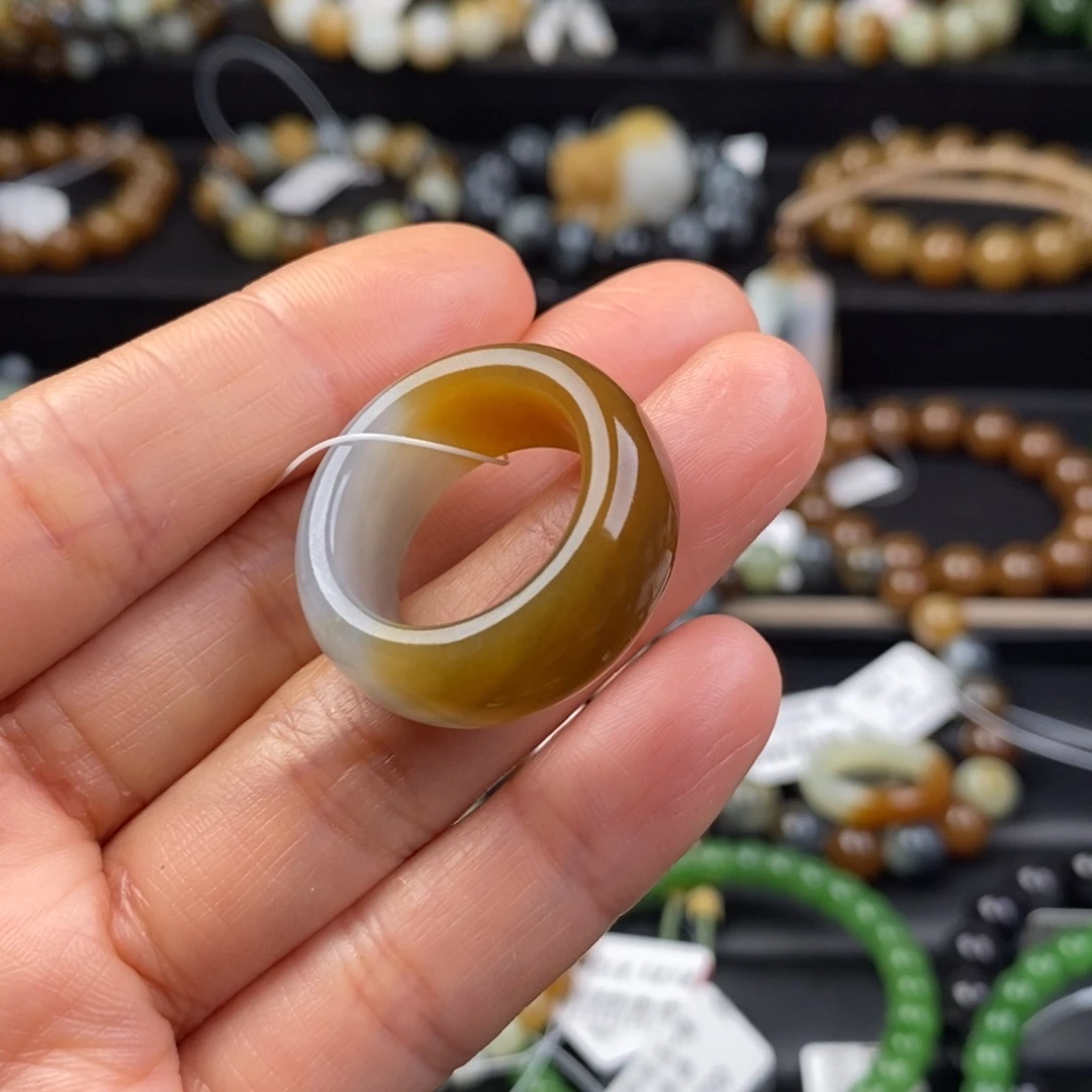 和田玉戒圈未镶嵌寂***豆