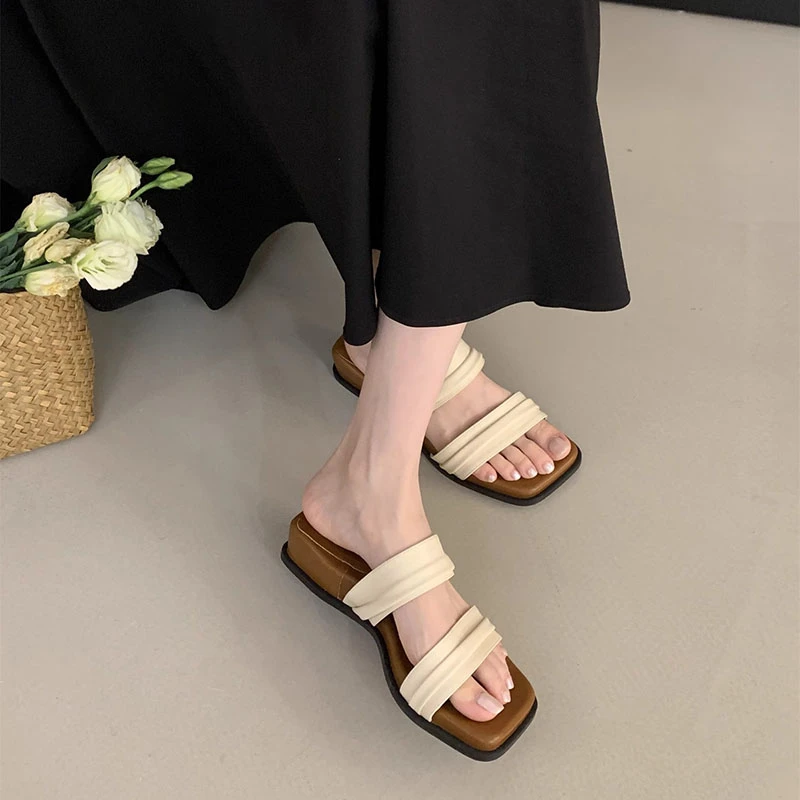 厚底一字拖鞋女外穿夏季新款坡跟凉拖法式温柔仙女风露趾绝美凉鞋
