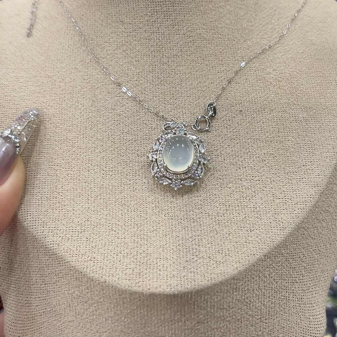 拆***萨蛇纹石玉银S925镶嵌女款吊坠