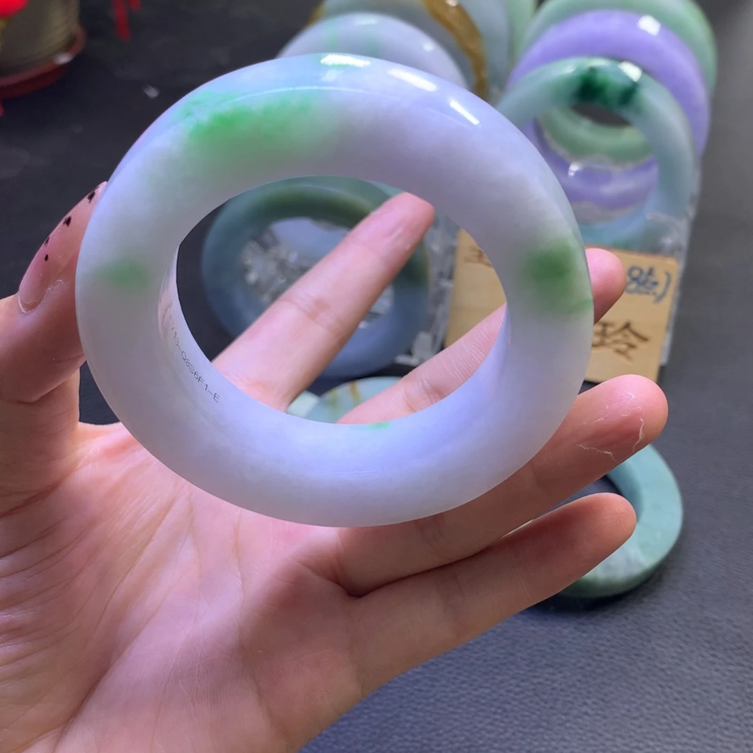 未镶嵌翡翠定制翡翠