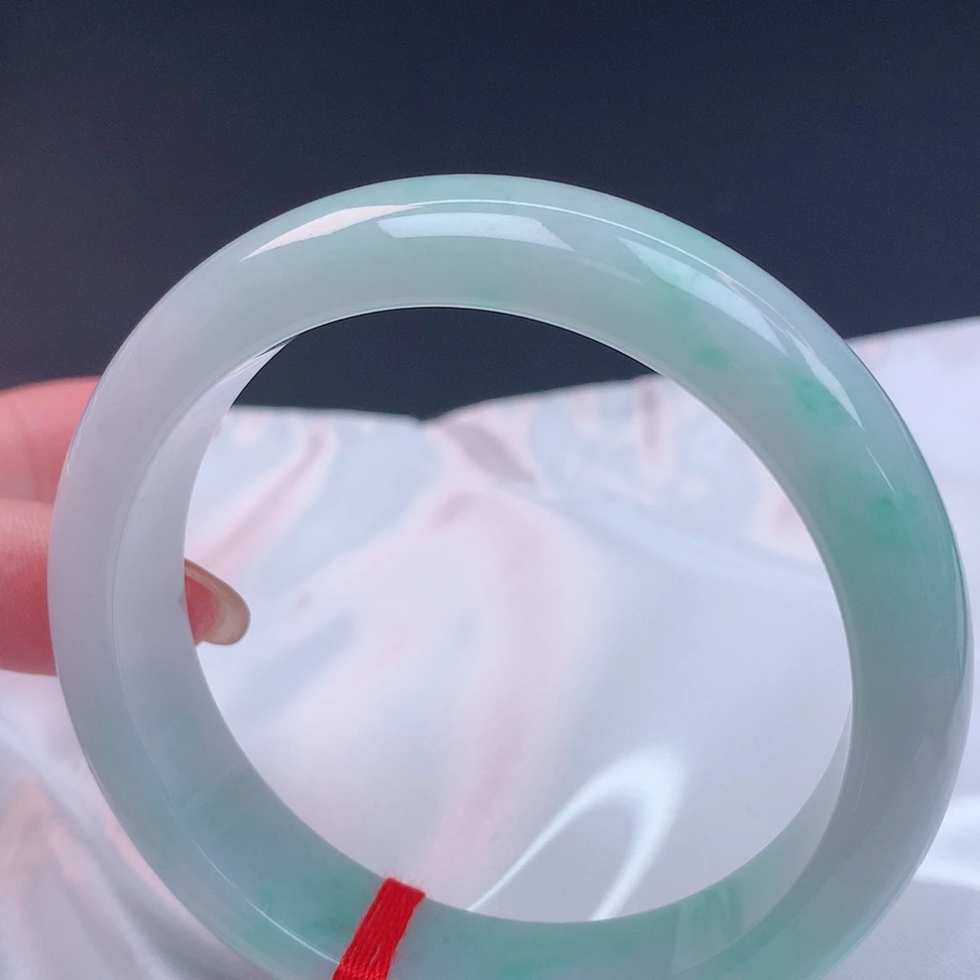 【闪购商品】未镶嵌手镯翡翠58