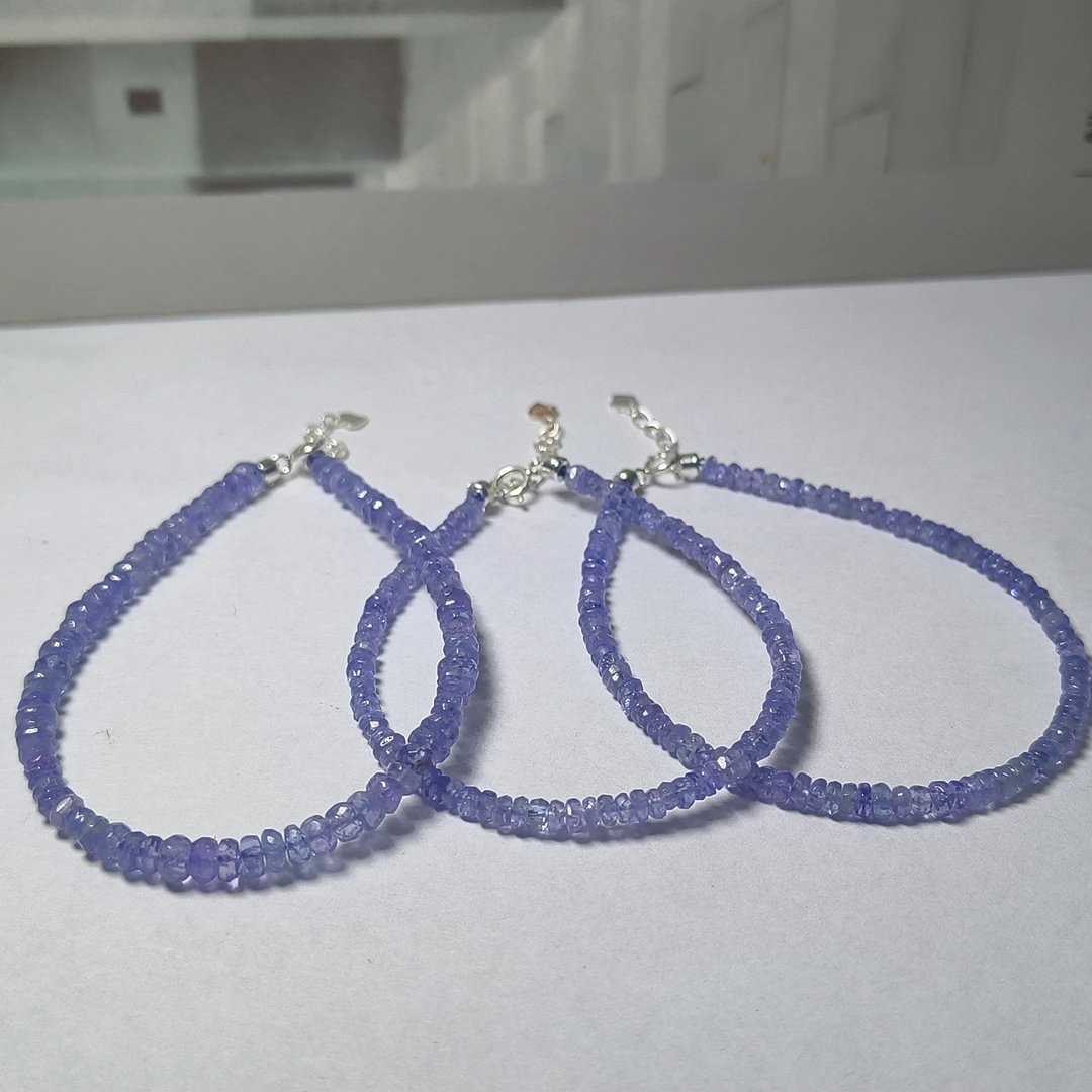 【村有晶品】天然坦桑石单圈手链 多样性发一件 约3mm 1232ZBDW
