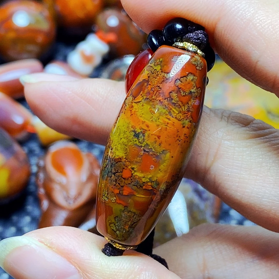 未镶嵌颈饰玛瑙/玉髓流*