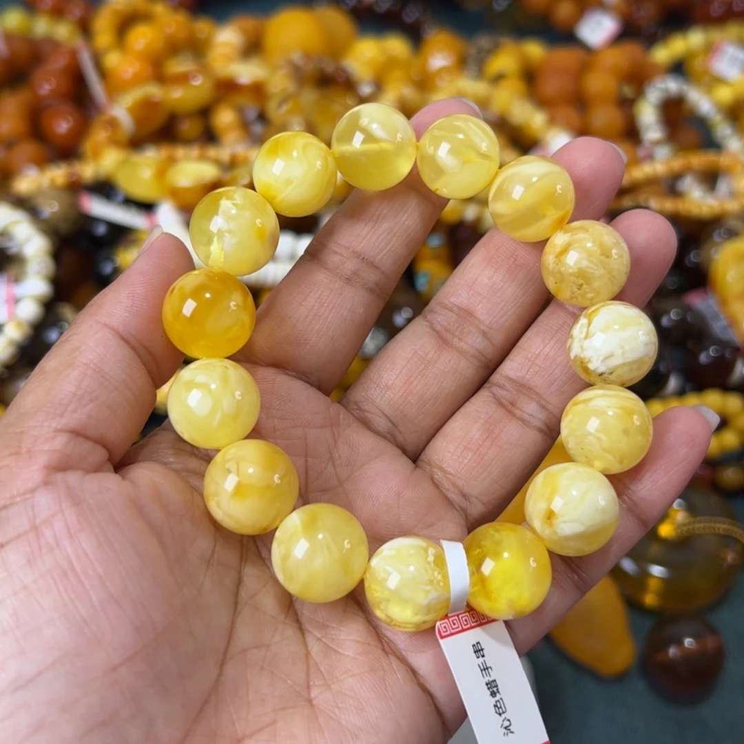 未镶嵌琥珀珠宝奇石485