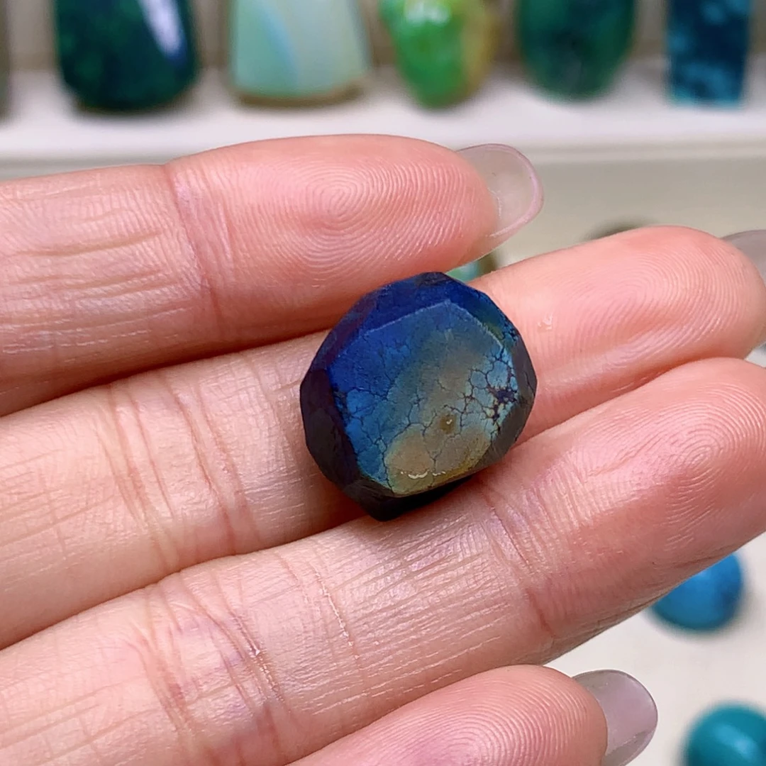 绿松石未镶嵌三彩随行