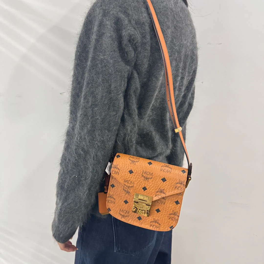 99新 MCM 小号马鞍包/9239