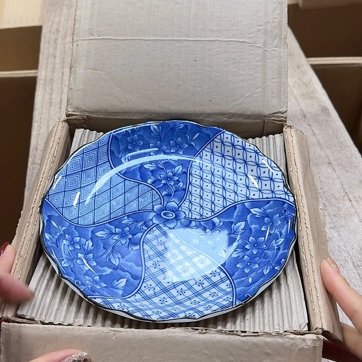 瓷片噗哈哈哈哈哈哈哈哈哈我笑