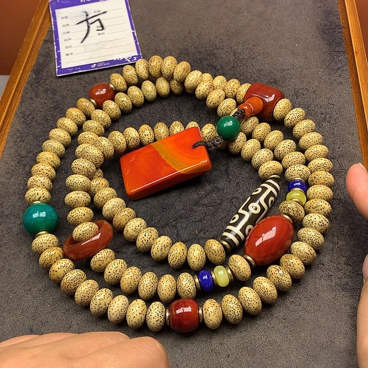 吊坠星月菩提脖挂
