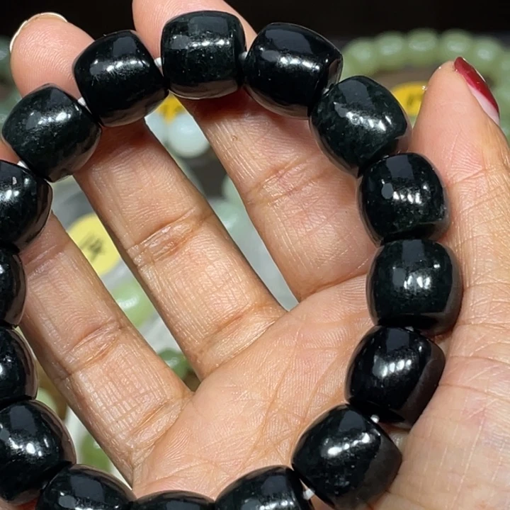 和田玉（糖玉）未镶嵌手链