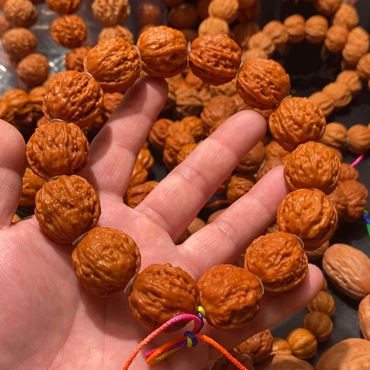 葛***齐核桃核桃麦穗手串