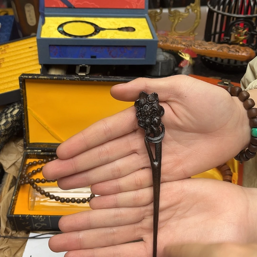 大叶紫檀（黑酸枝木类）