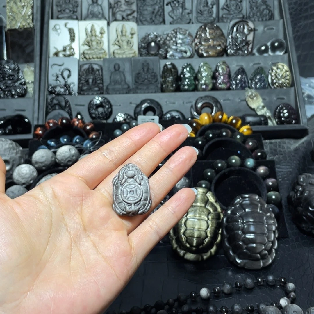 何***酒黑曜岩未镶嵌珠宝奇石