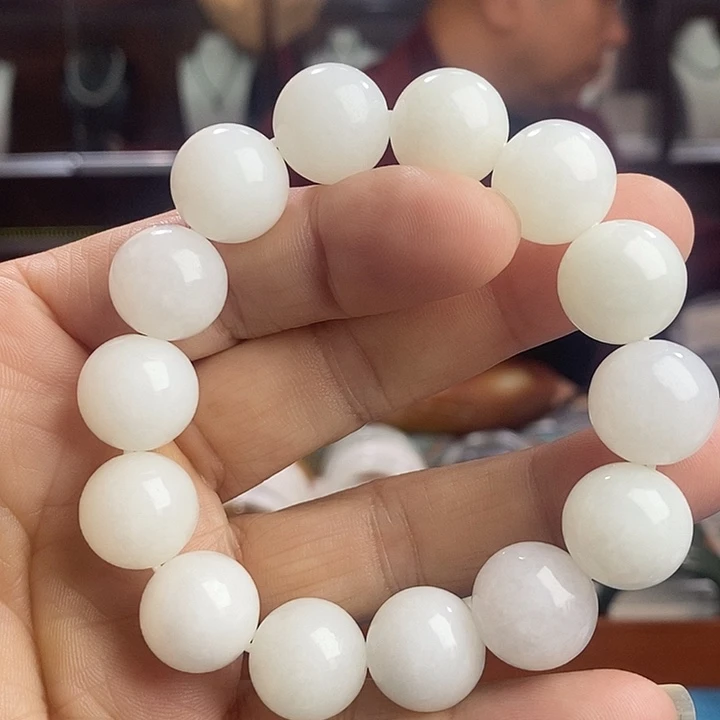 和田玉未镶嵌手串