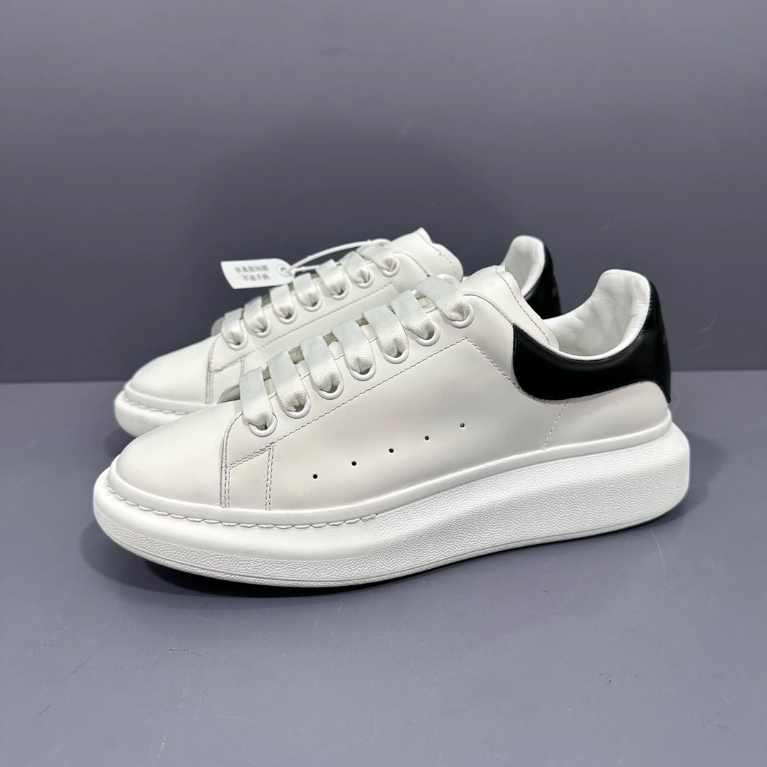 95新 Alexander McQueen/亚历山大·麦昆 40.5码 麦昆黑白 休闲鞋