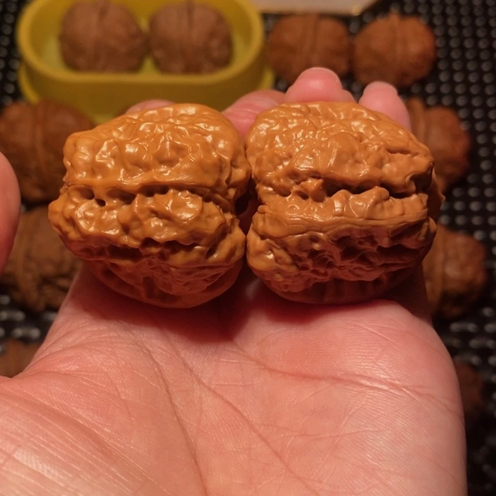 文玩核桃把件四开八腿