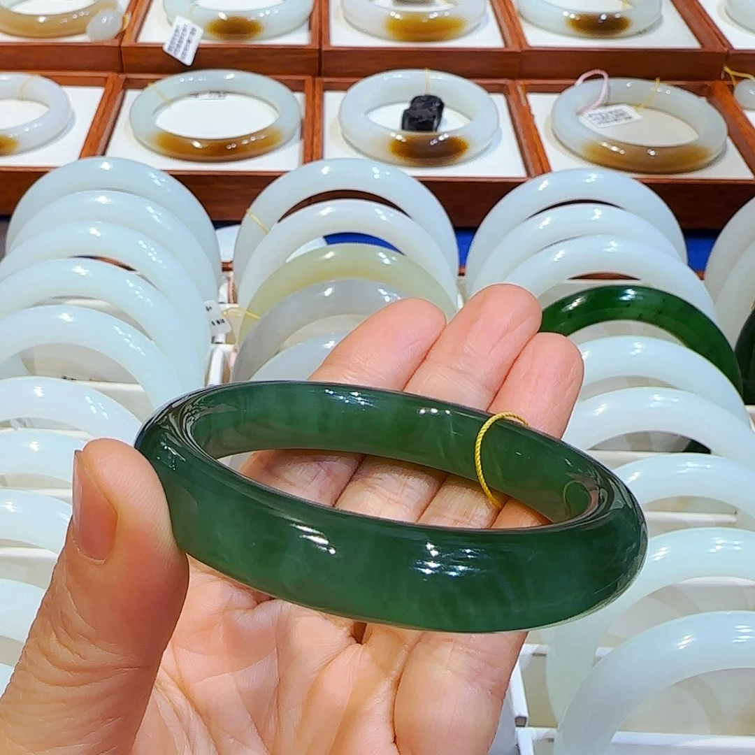 和田玉手镯未镶嵌俄碧白猫52.7