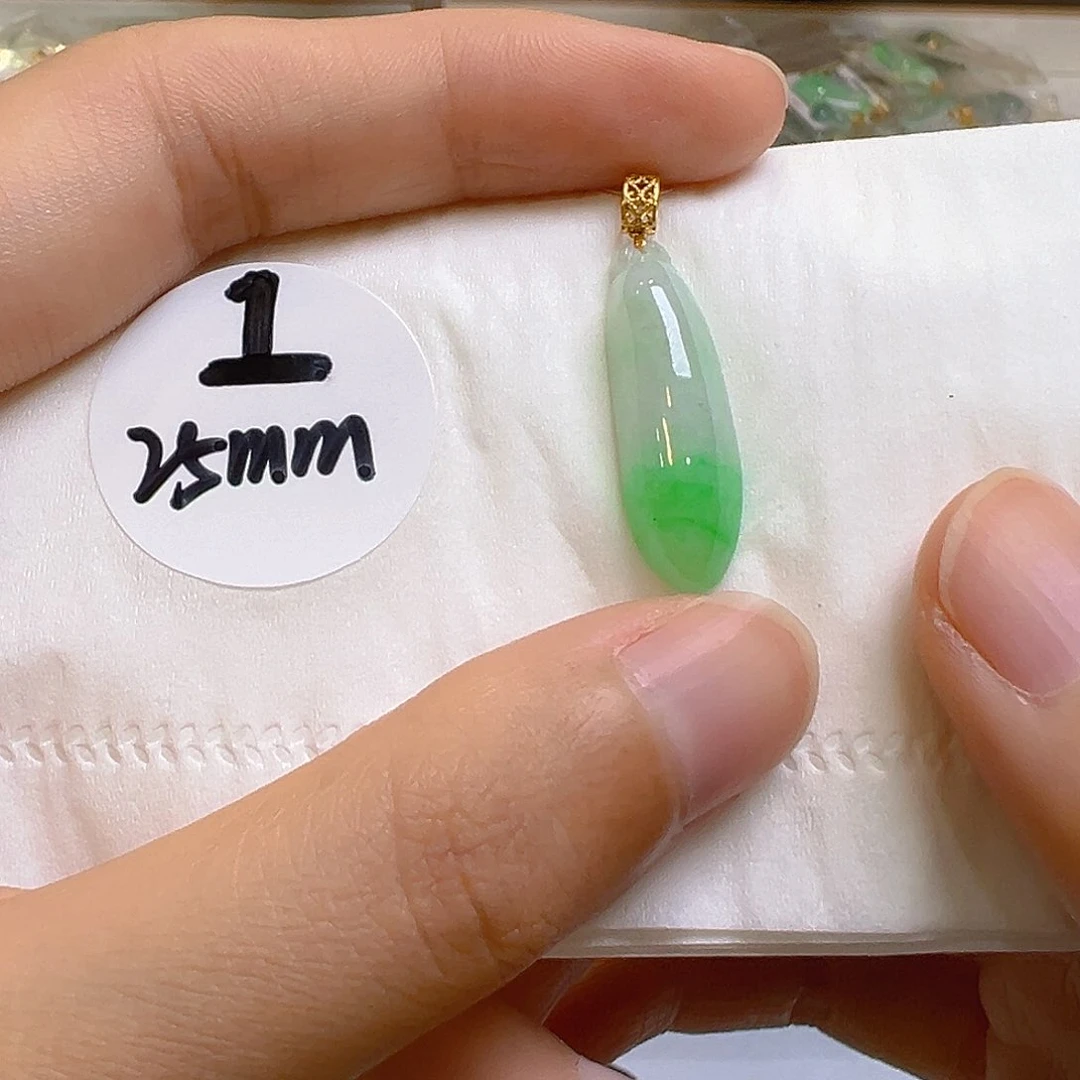 翡翠18K金镶嵌吊坠(不含链)翡翠