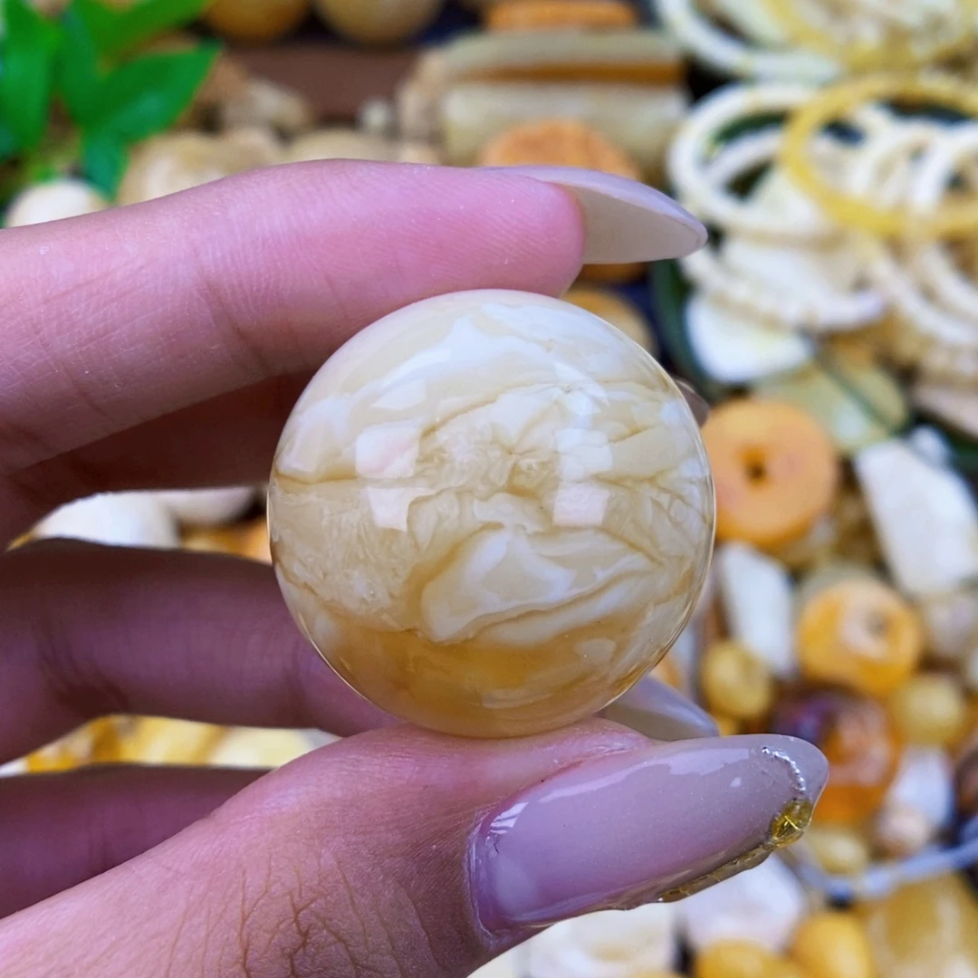琥珀未镶嵌珠宝奇石29.2 接近全品