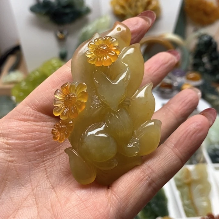 蛇纹石玉颈饰未镶嵌薛*