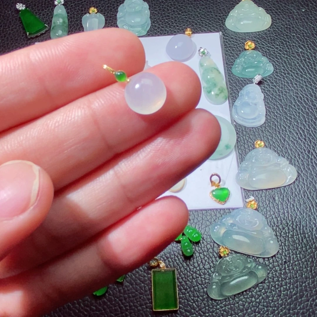 翡翠18K金镶嵌吊坠(不含链)小*