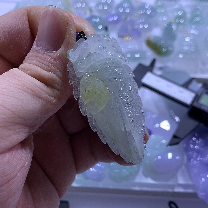 翡翠未镶嵌颈饰天然翡翠A货吊坠