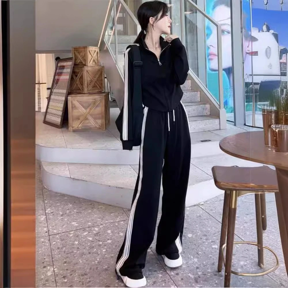 度假风休闲运动套装女2025秋季立领时尚洋气显瘦修身减龄两件套潮