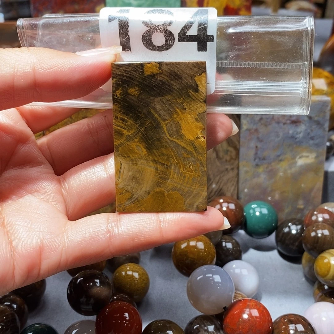 未镶嵌天然北票硅化玉吊坠硅化玉