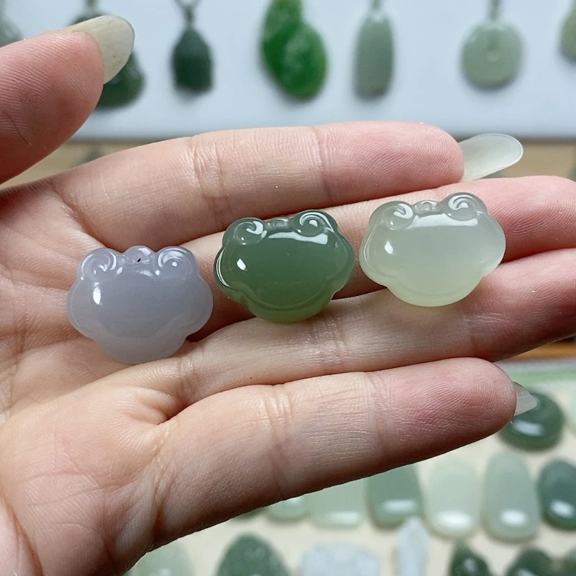 【闪购商品】颈饰未镶嵌和田玉那****候