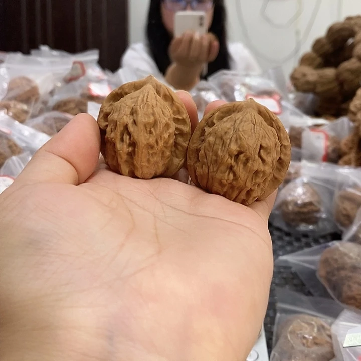 文玩核桃吊坠大红袍37