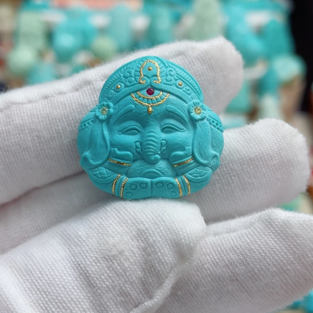 绿松石未镶嵌珠宝奇石