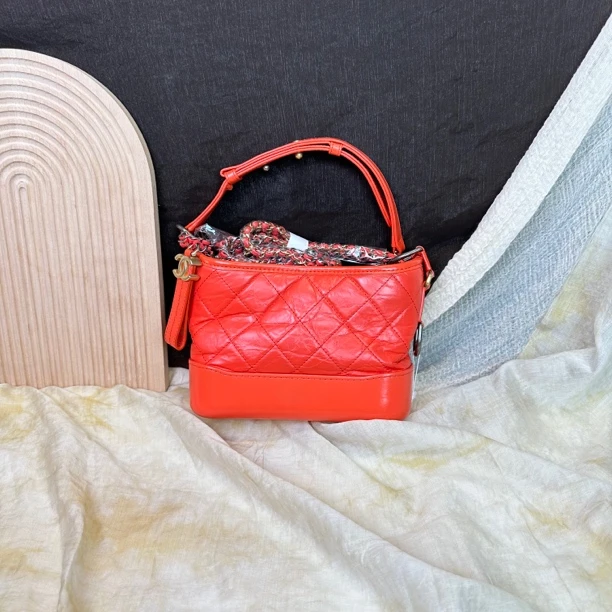 95新 Chanel/香奈儿 做旧油蜡流浪小号手提斜挎包