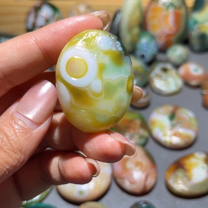 未镶嵌颈饰玛瑙/玉髓