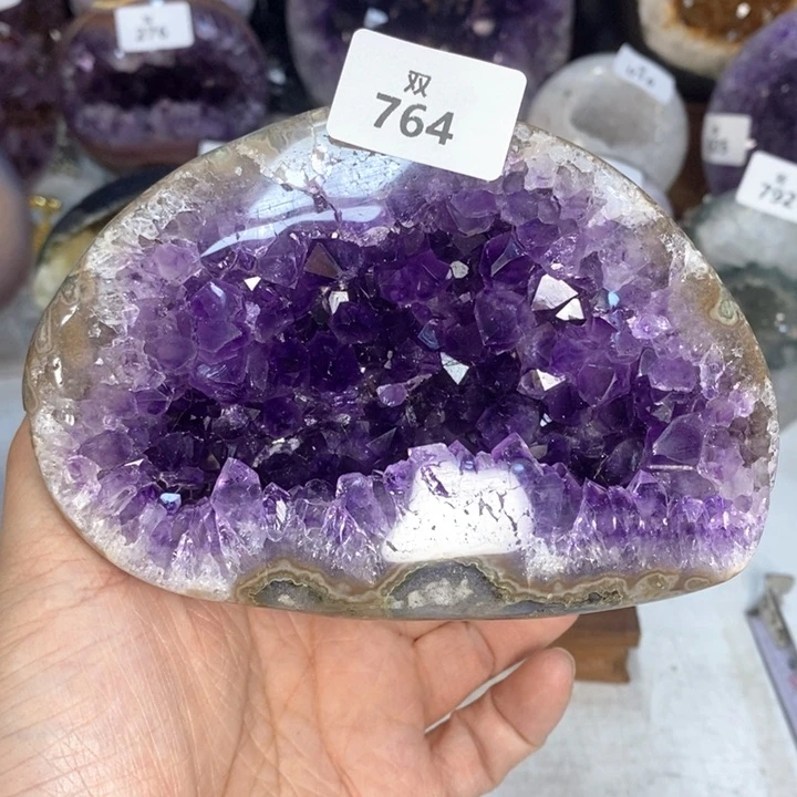 未镶嵌水晶大型摆件（非配饰）