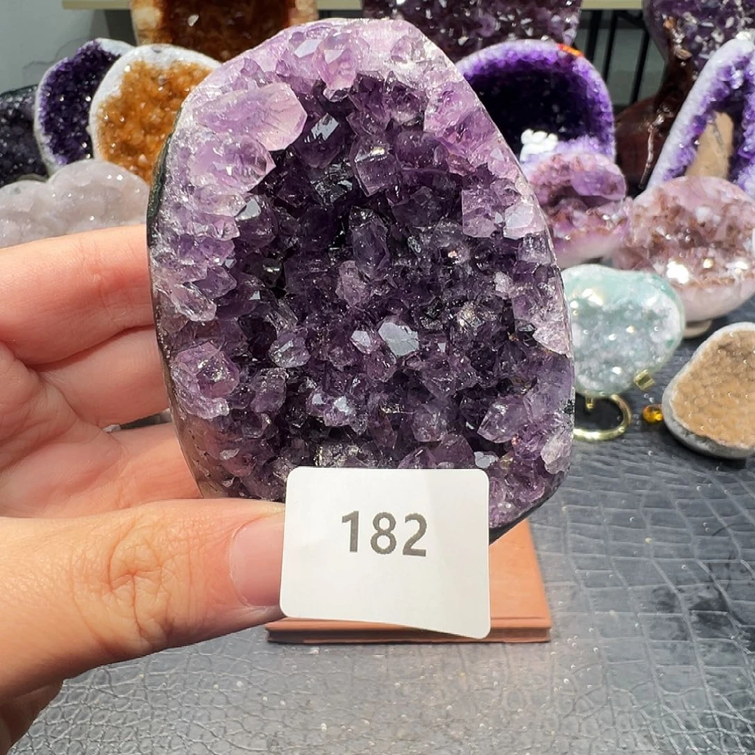 珠宝半成品未镶嵌紫晶