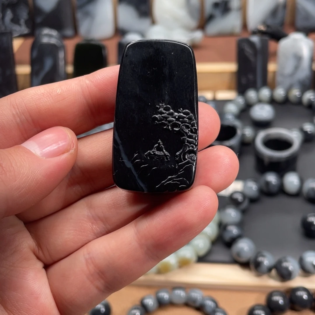 和田玉未镶嵌挂件