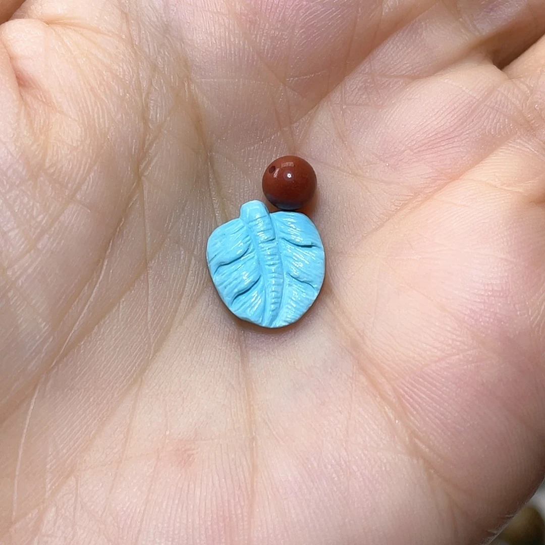 南红玛瑙配饰未镶嵌