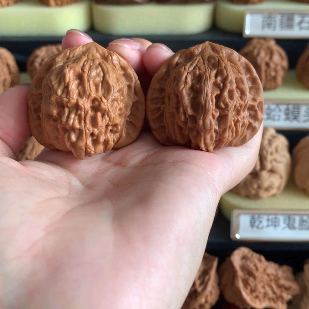 跳***核桃核吊坠沈阳四眼42