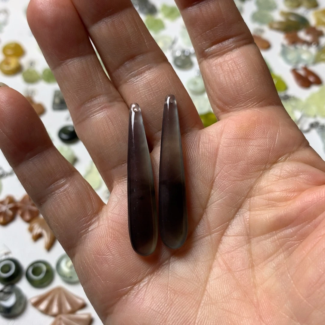 蛇纹石玉未镶嵌耳坠