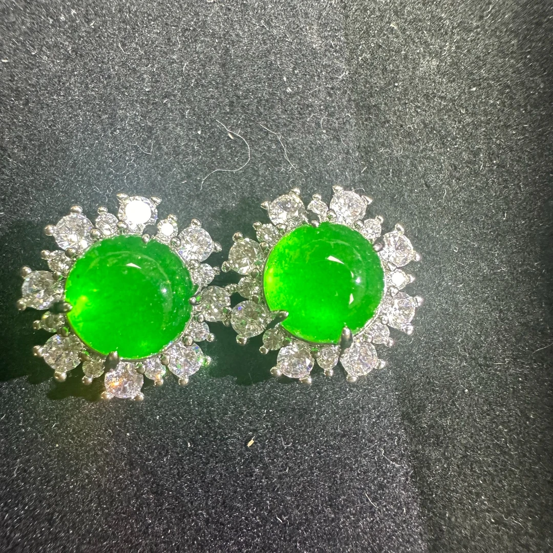 翡翠太阳花耳饰 A48