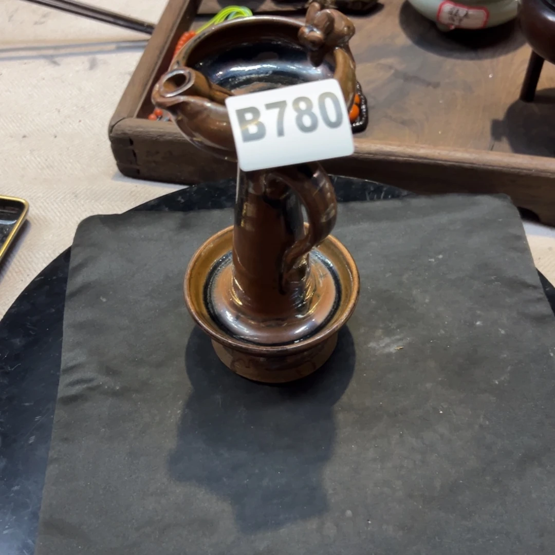 罐义*油灯一个编号780