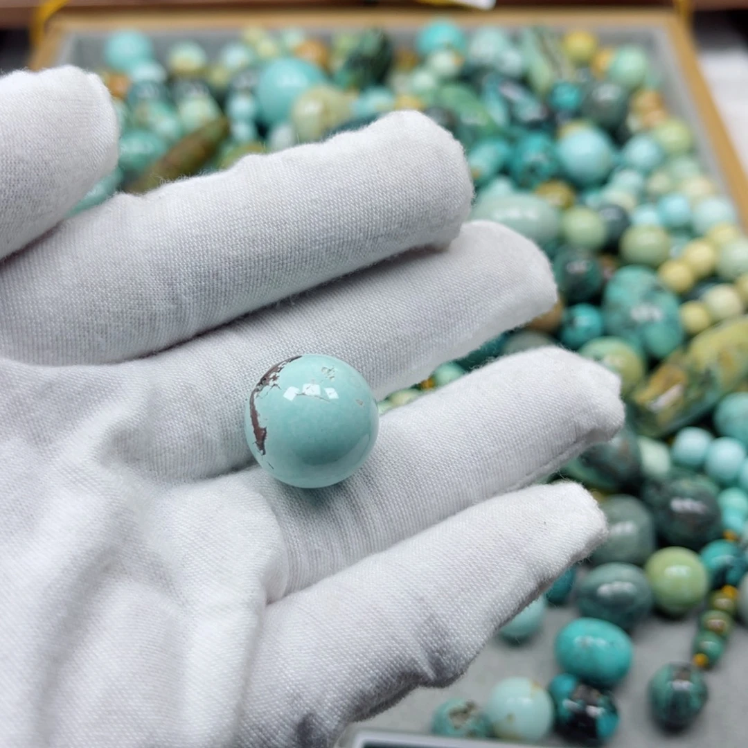 绿松石未镶嵌挂件