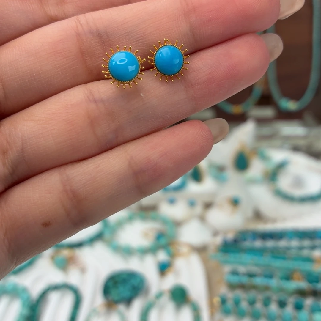 绿松石18K金镶嵌耳钉