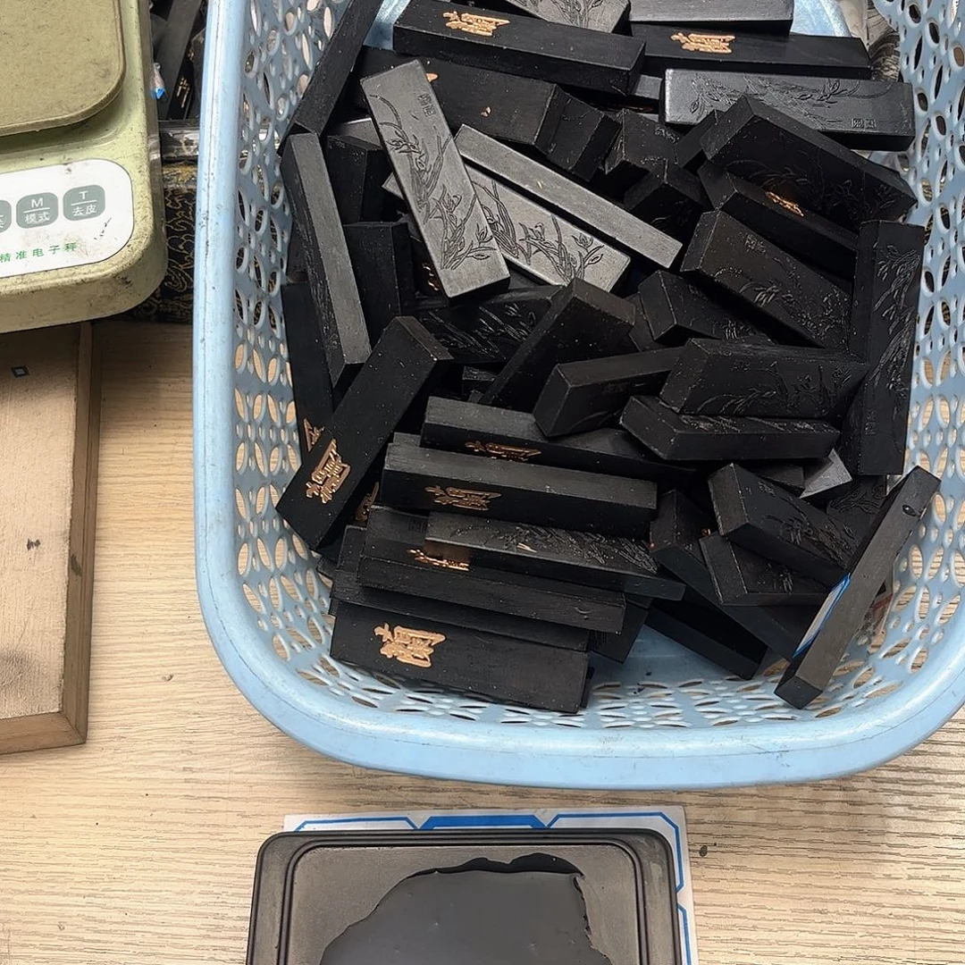 哈哈哈哈哈刚刚1斤