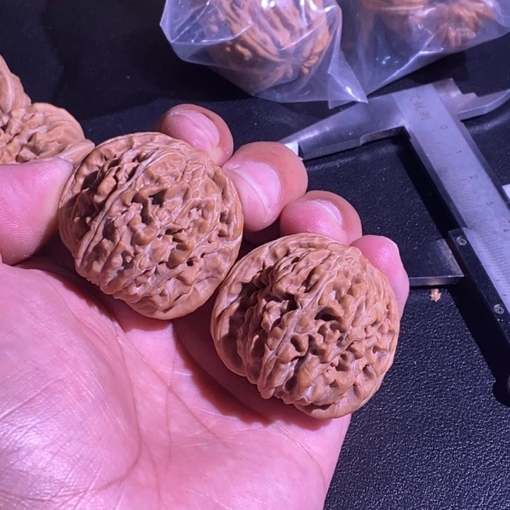 文玩核桃吊坠四座楼