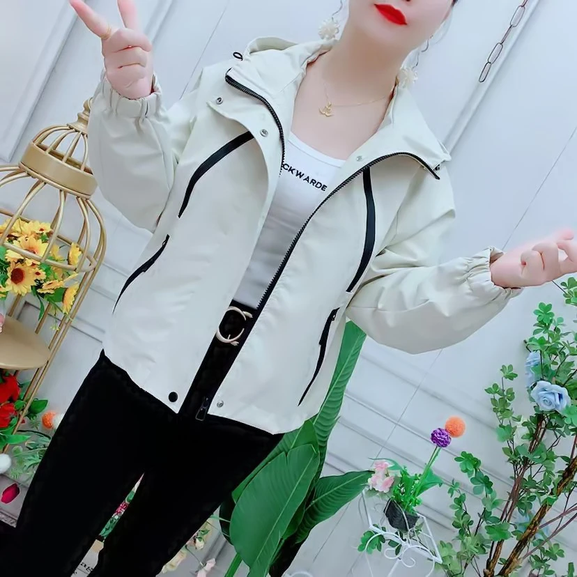 短外套女款春秋季2025新款长袖连帽设计感风衣小个子气质减龄上衣