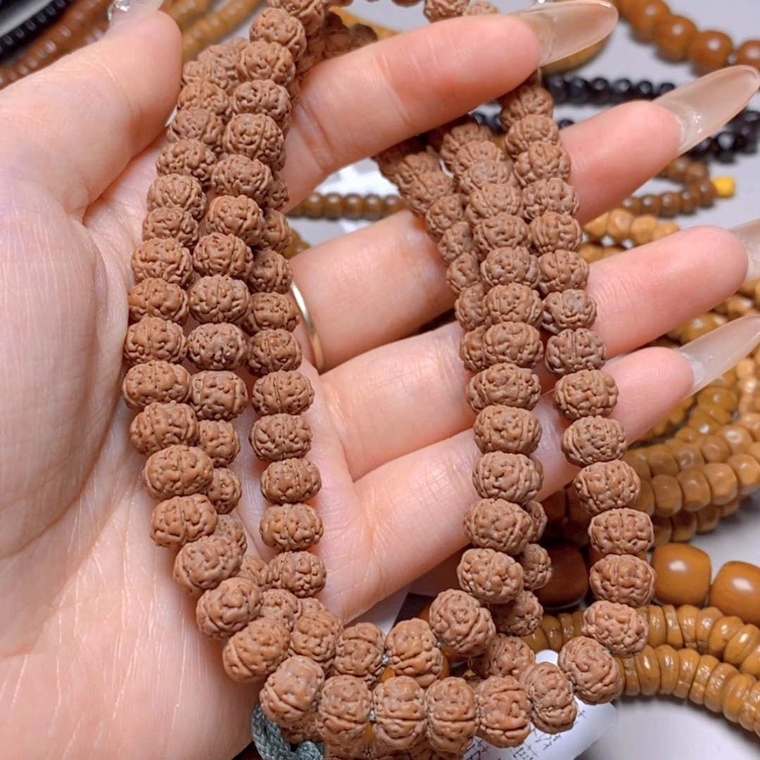 手串紫金鼠33.老树王小金刚8+