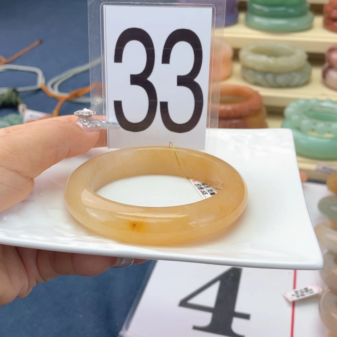 石英质玉未镶嵌手镯