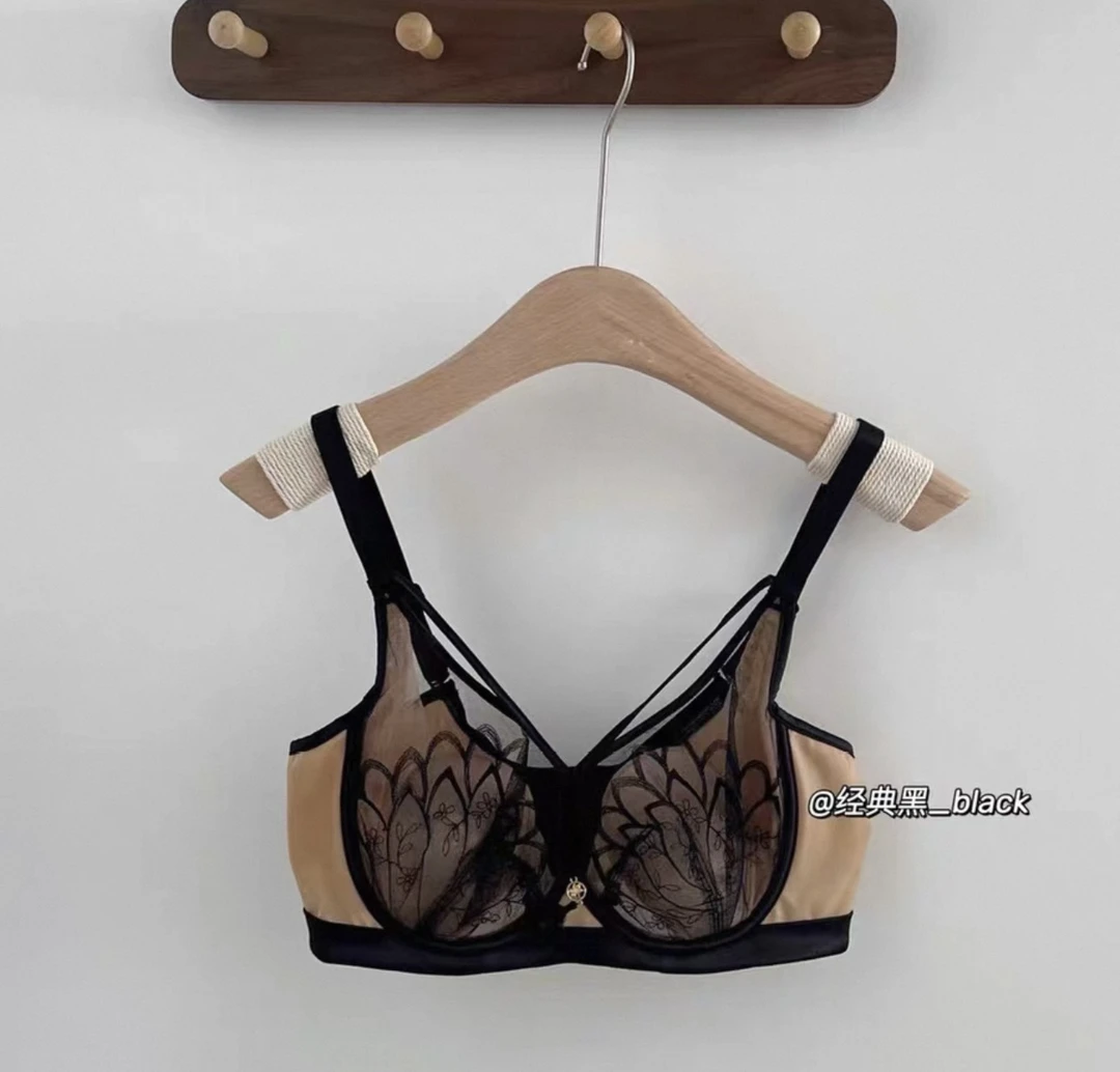 【精灵家】大胸显小夏季新款兔耳朵杯舒适透气性感