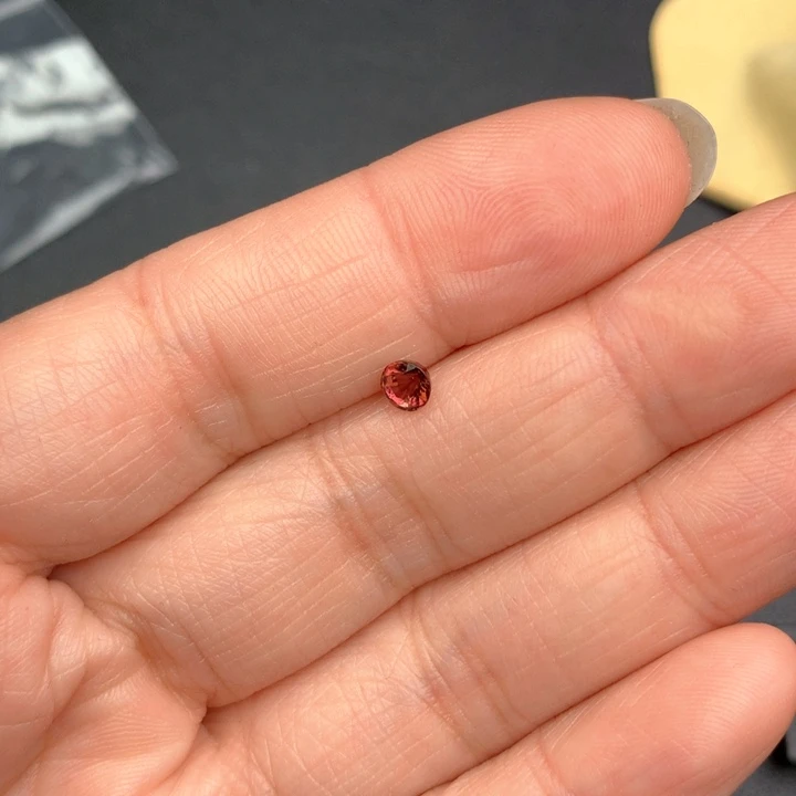 瑶***唯裸石未镶嵌碧玺圆4.5mm