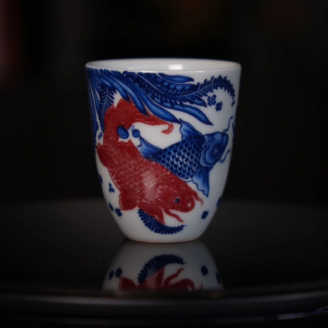 九悠阁严选-景德镇高端瓷器-澄怀堂青花釉里红元韵鱼藻闻香杯70ml